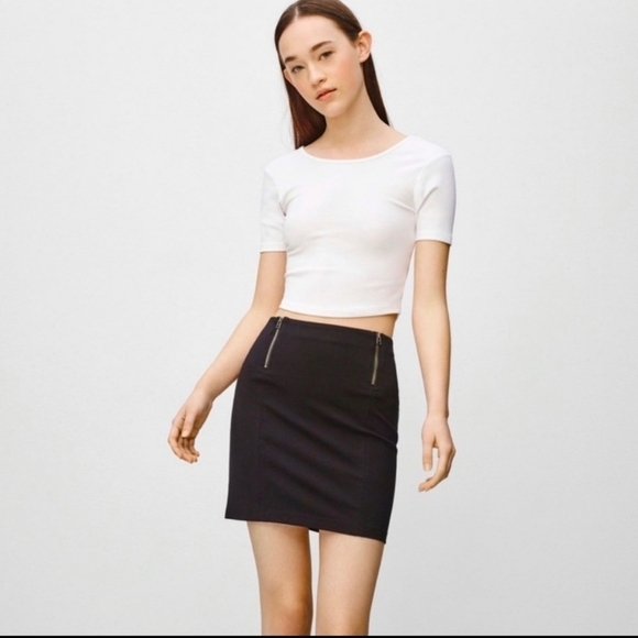Aritzia Sunday Best Mitford Skirt Black Size 8 - Picture 1 of 9